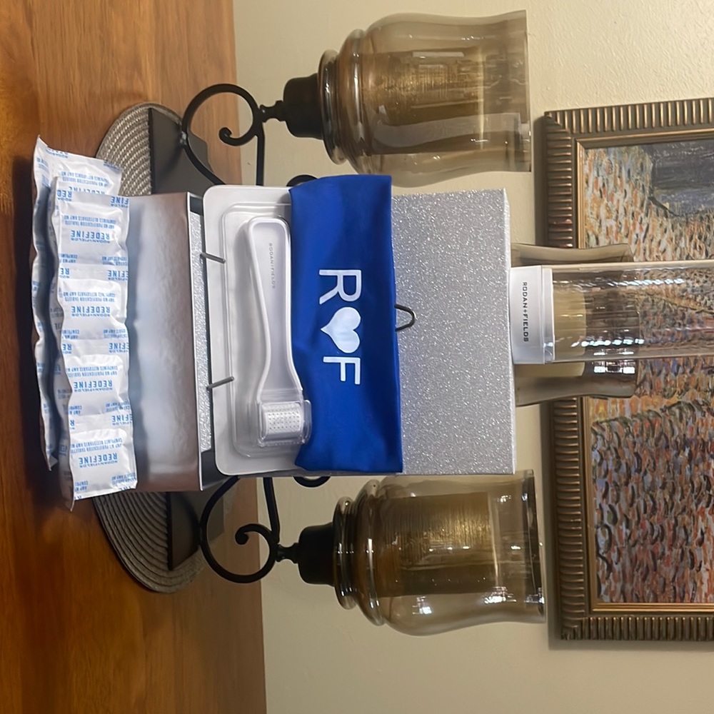 Rodan & Fields REDEFINE AMP MD Micro-Exfoliating Roller Set